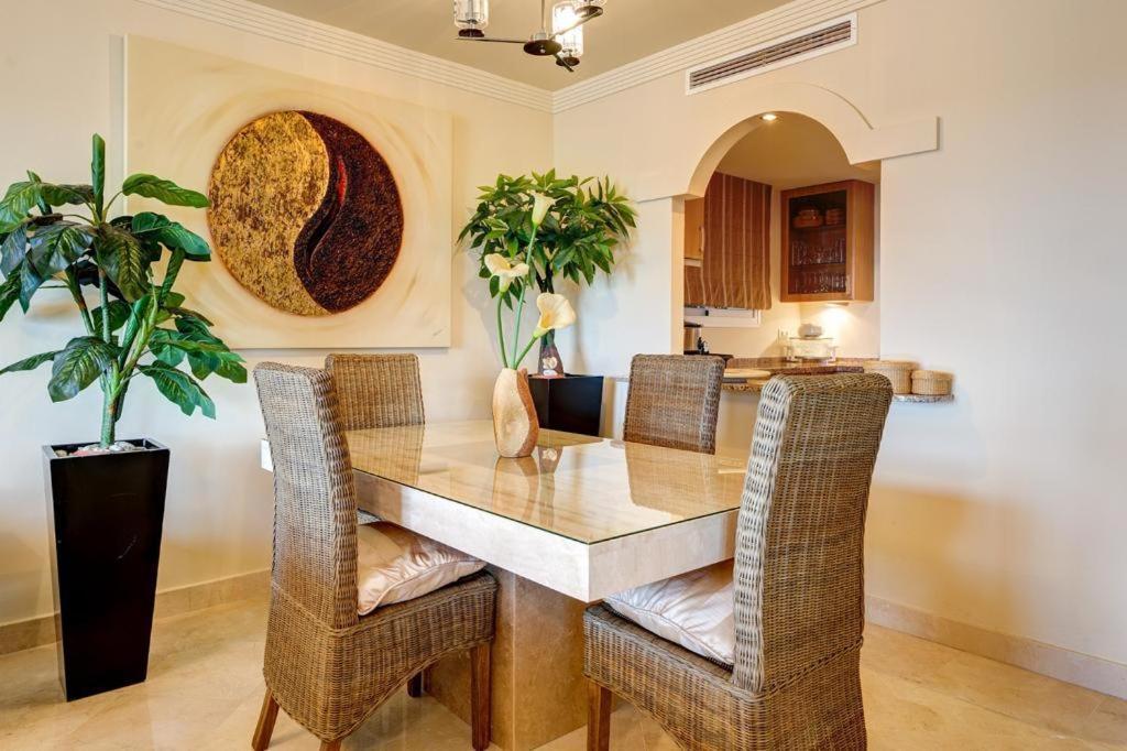 Frontline Beach Apartment - Sinfonia Del Mar Estepona Esterno foto